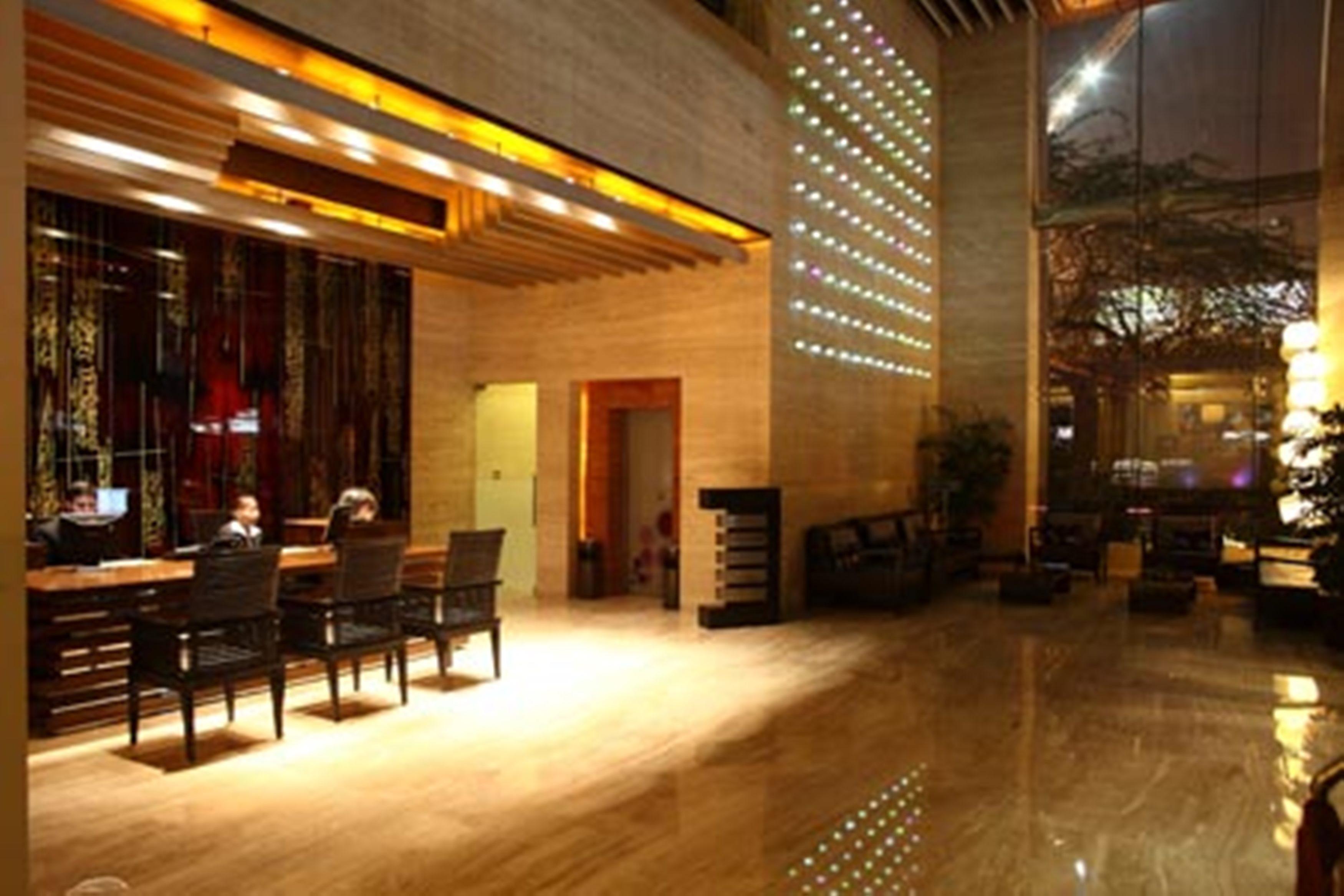 Mosaic Hotel, Noida Interior photo